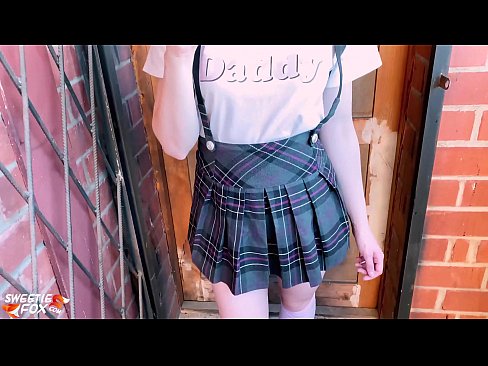❤️ 여학생은 그녀의 거시기를 깊이 빨고 수업 ​​대신 성교합니다. 포르노 ko.mysexgamer.ru에서 ﹏
